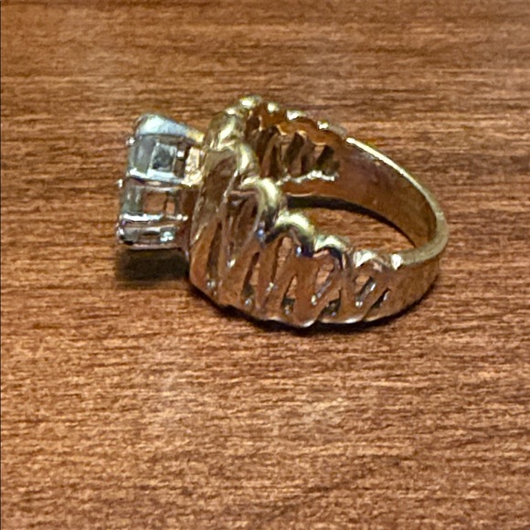 Women's Ring - Picture 3 of 7